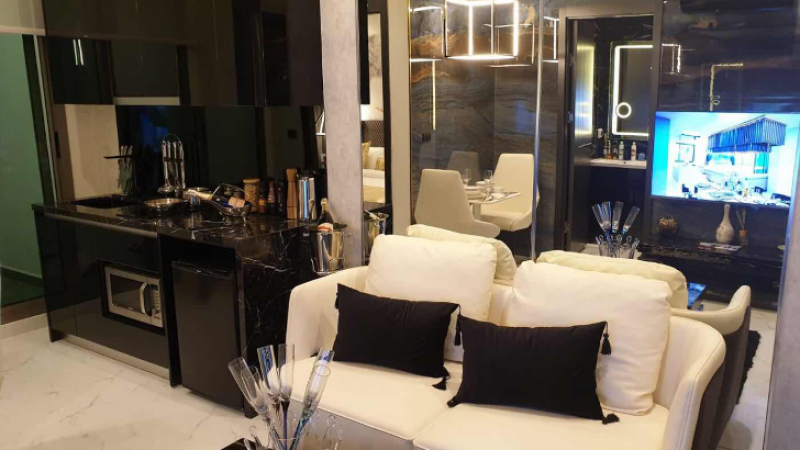 GS 1 bdr showroom